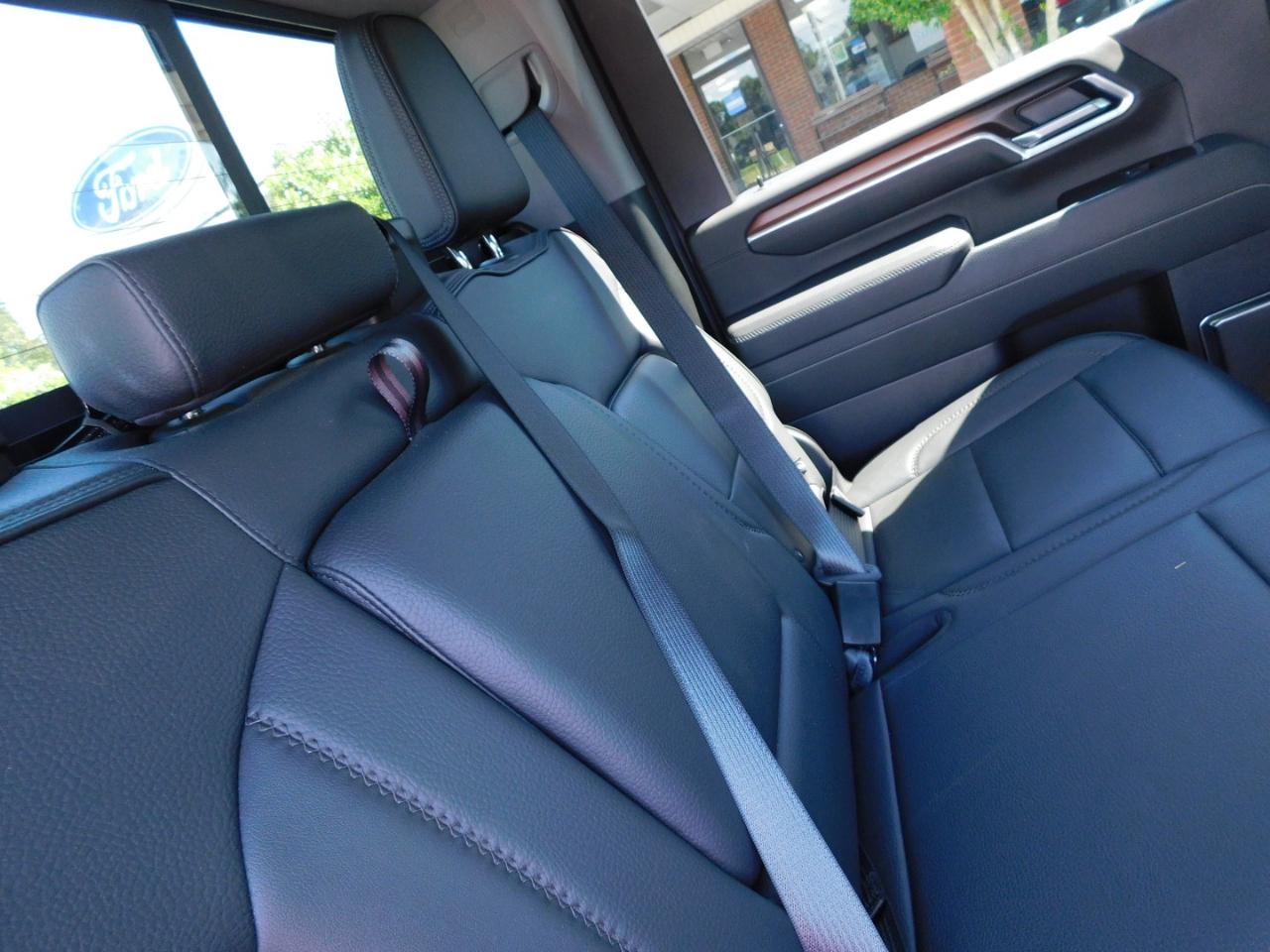 GMC Sierra 2500HD 4WD Crew Cab 159" Denali 2025