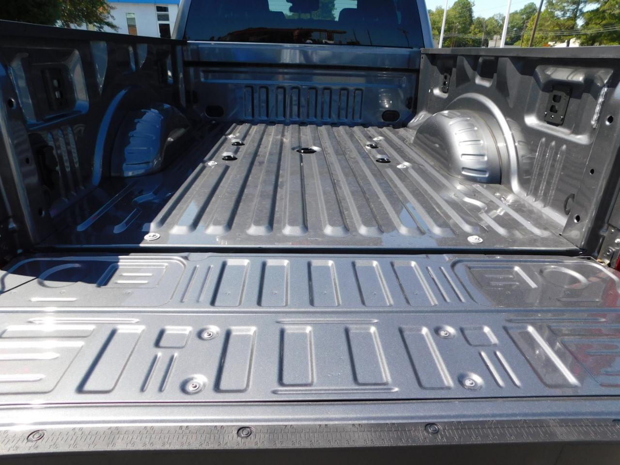 Ford Super Duty F-250 SRW  2027