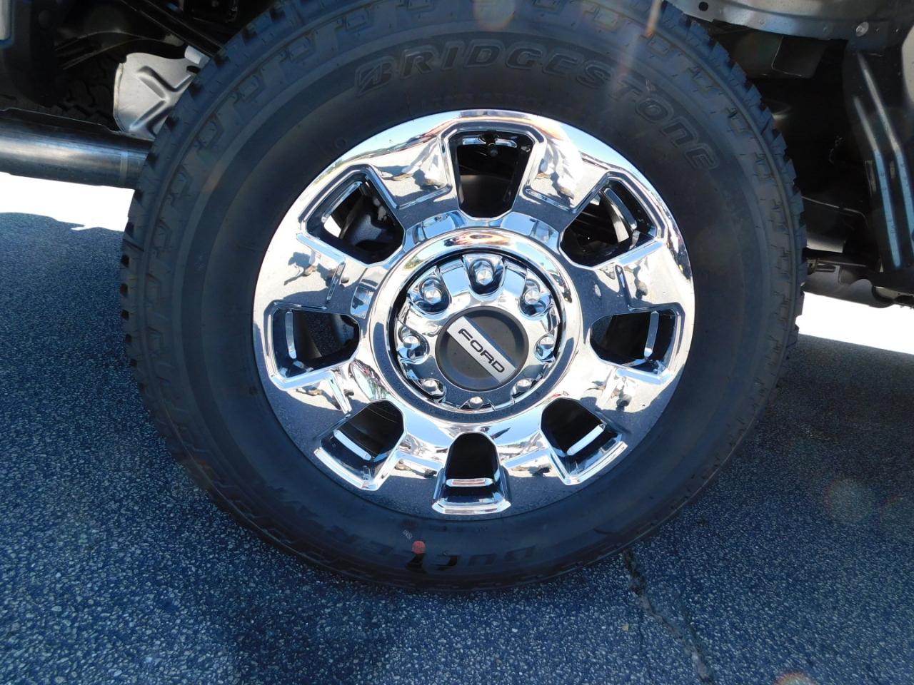 Ford Super Duty F-250 SRW  2027