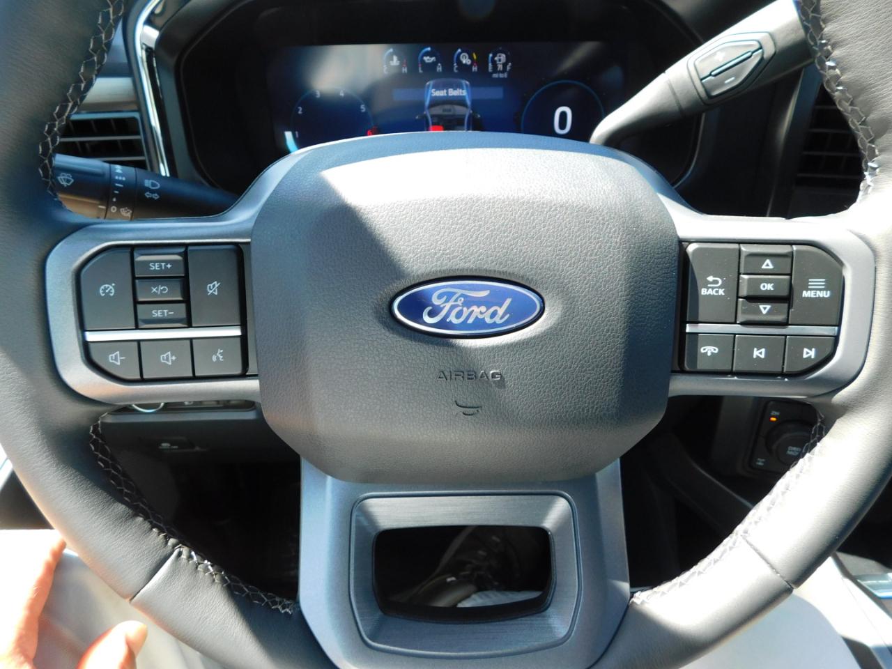 Ford Super Duty F-250 SRW  2027