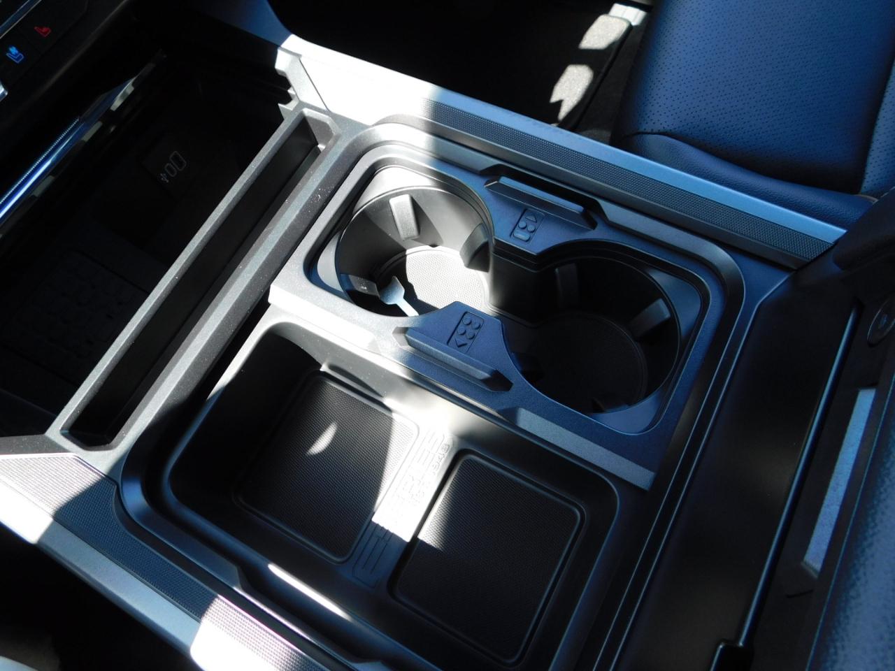 Ford Super Duty F-250 SRW  2027
