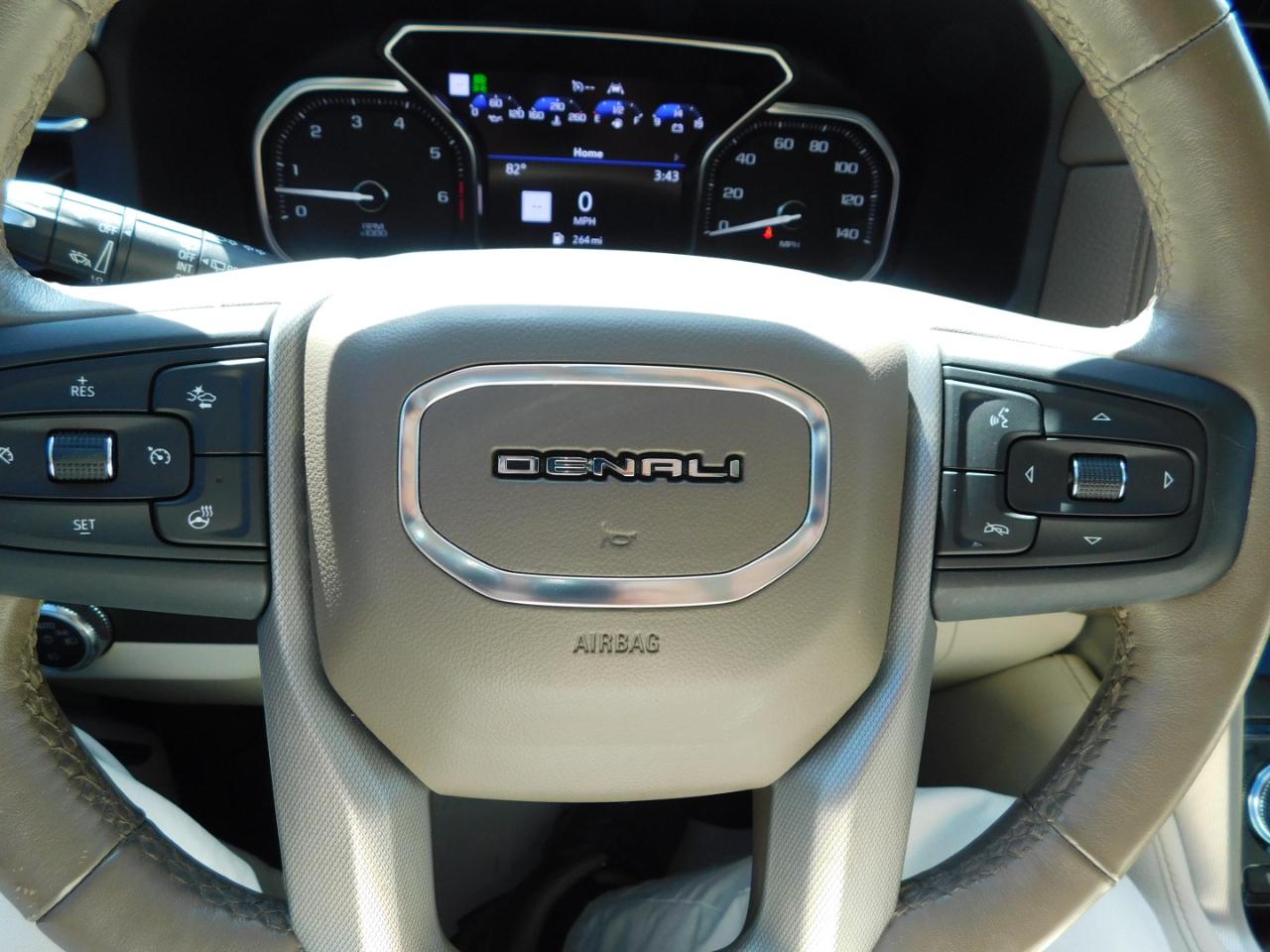 GMC Yukon XL 2WD 4dr Denali 2021