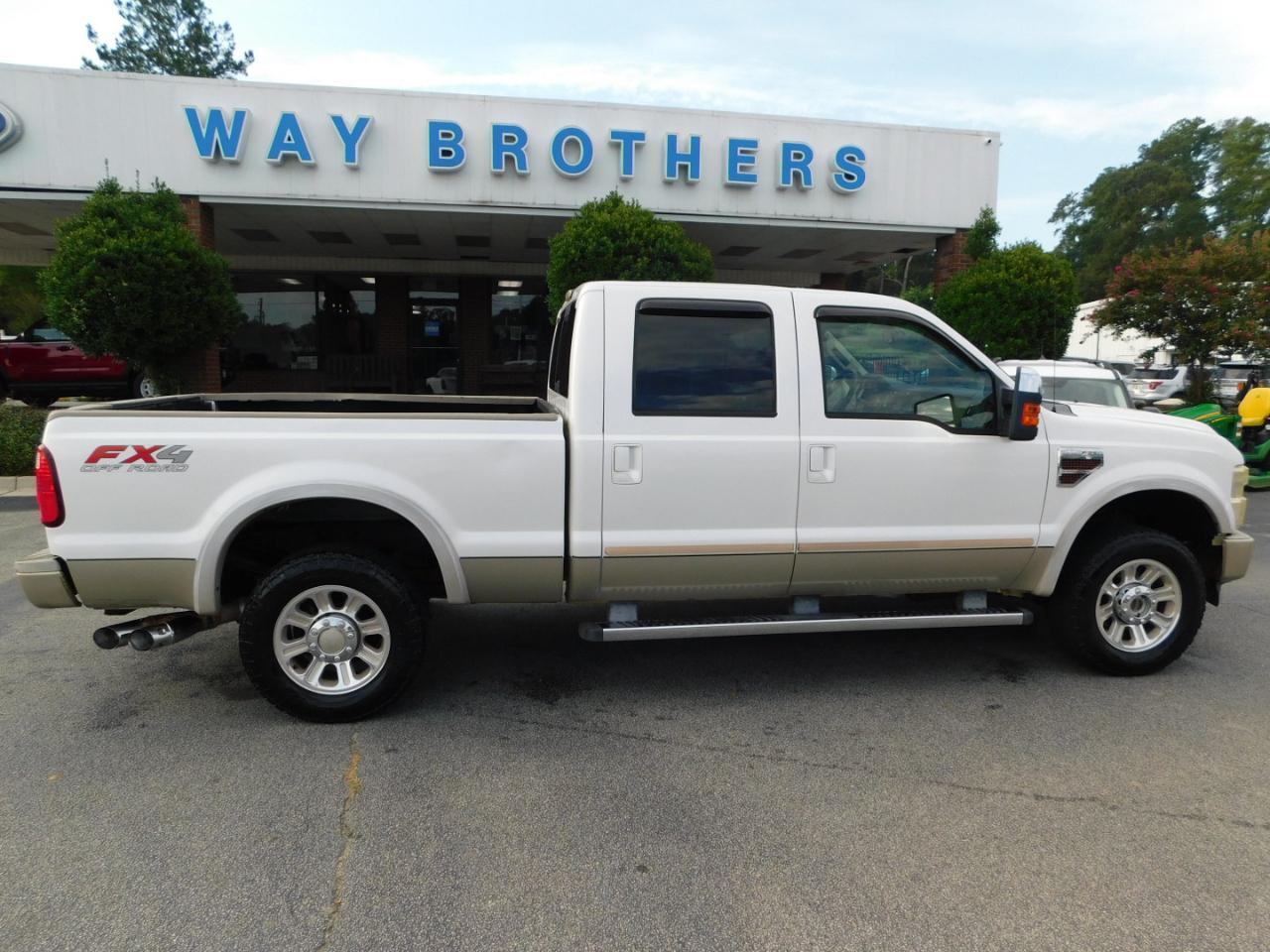 Ford Super Duty F-250 SRW 4WD Crew Cab 156" Harley-Davidson 2010