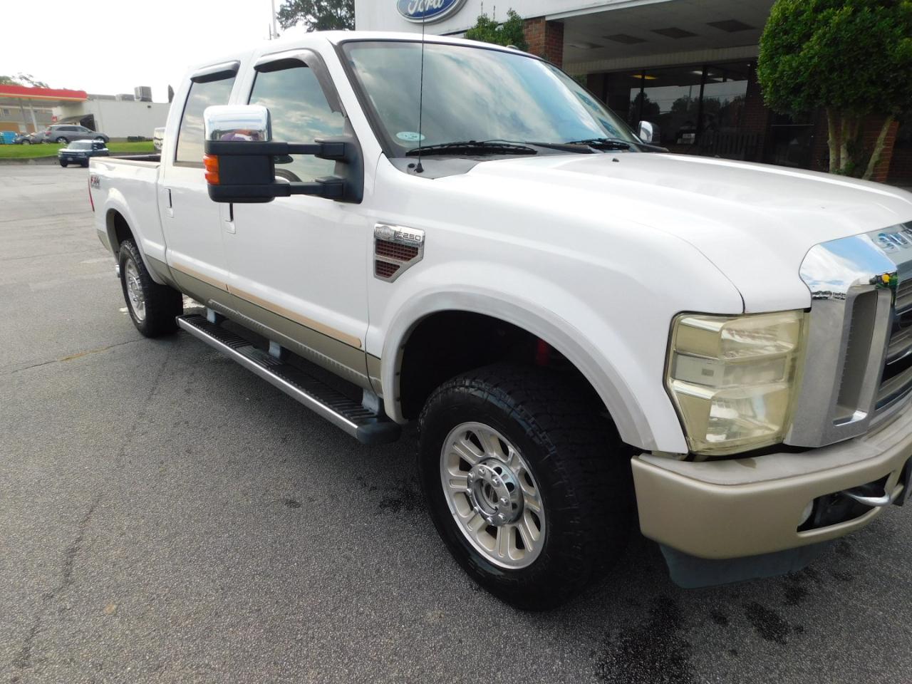 Ford Super Duty F-250 SRW 4WD Crew Cab 156" Harley-Davidson 2010
