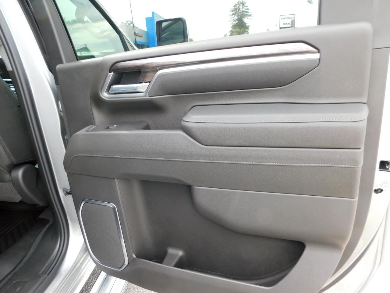 Chevrolet Silverado 2500HD 4WD Crew Cab 159" LTZ 2026