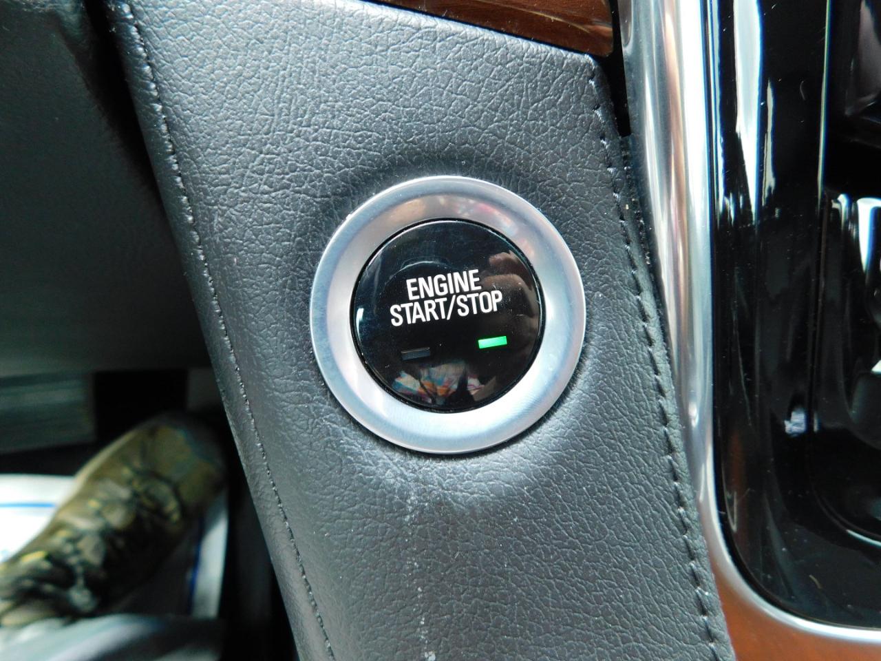 Cadillac Escalade ESV 2WD 4dr Luxury 2018