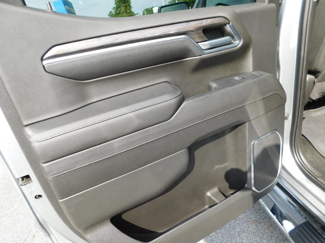 Chevrolet Silverado 1500 4WD Crew Cab 147" LTZ 2023