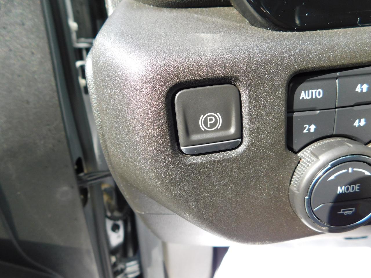Chevrolet Silverado 1500 4WD Crew Cab 147" LTZ 2023