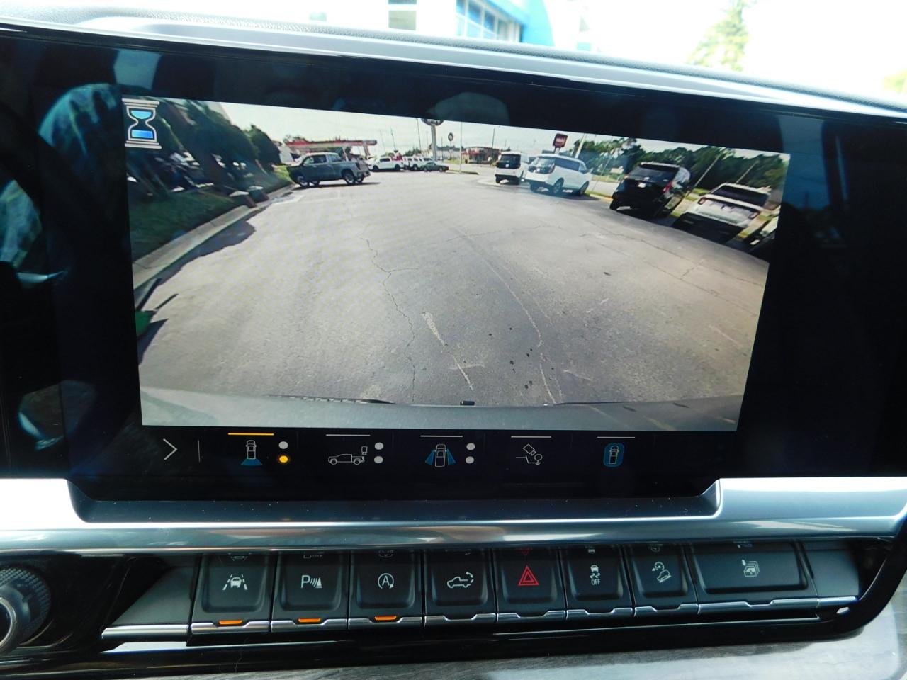 Chevrolet Silverado 1500 4WD Crew Cab 147" LTZ 2023