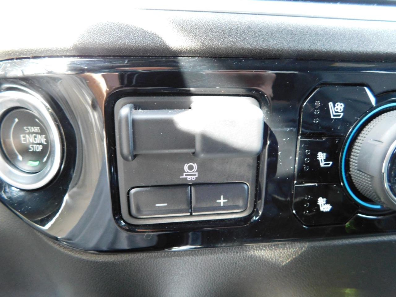 Chevrolet Silverado 1500 4WD Crew Cab 147" LTZ 2023