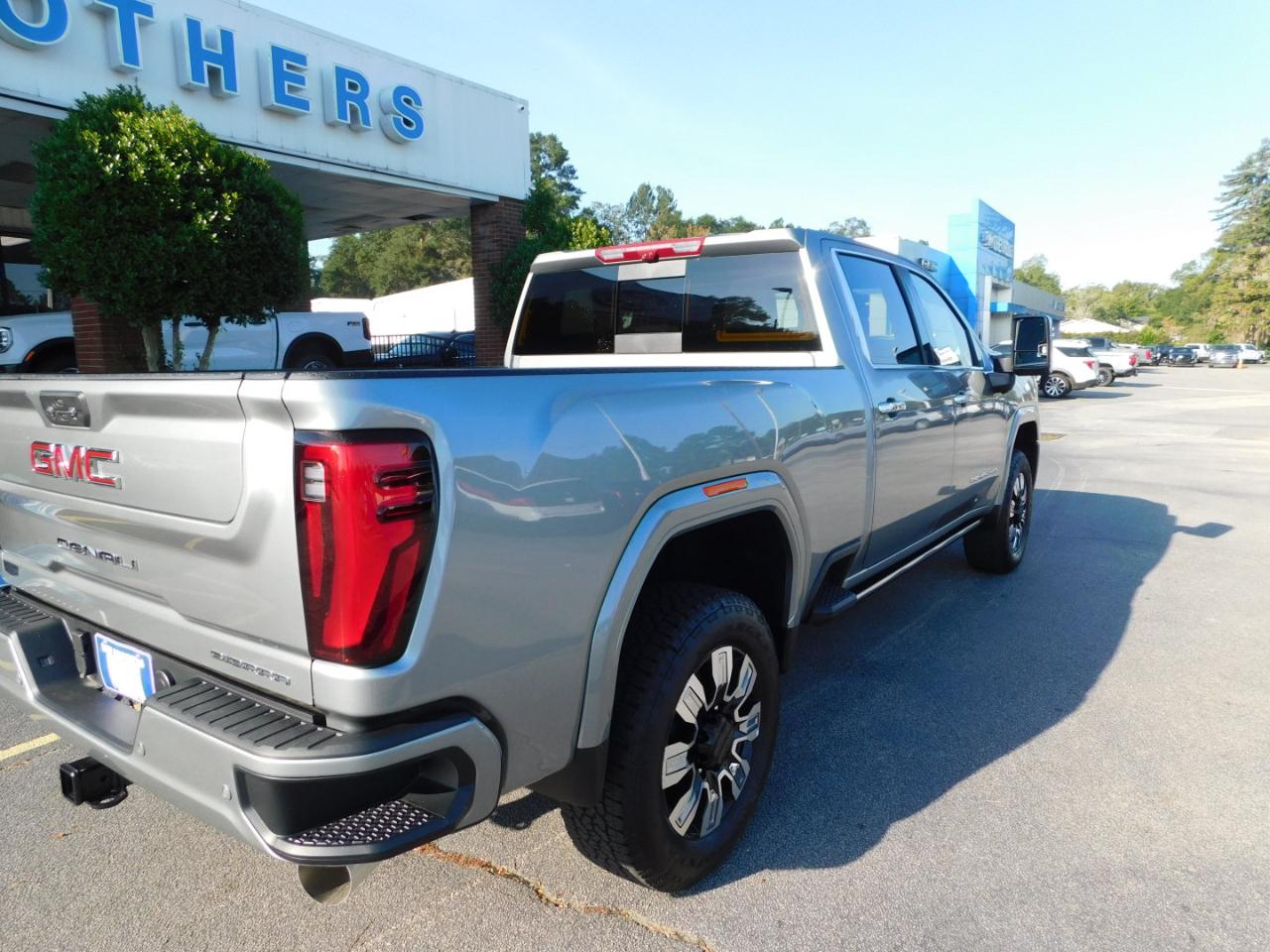 GMC Sierra 2500HD 4WD Crew Cab 159" Denali 2026
