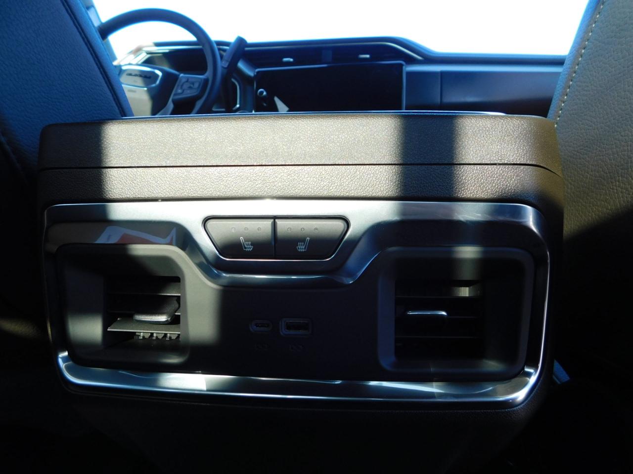 GMC Sierra 2500HD 4WD Crew Cab 159" Denali 2026