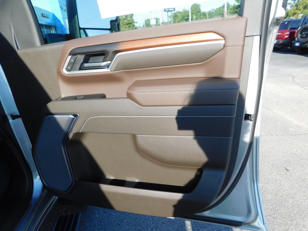 GMC Sierra 2500HD 4WD Crew Cab 159" Denali 2026