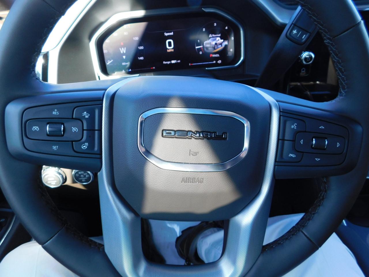 GMC Sierra 2500HD 4WD Crew Cab 159" Denali 2026