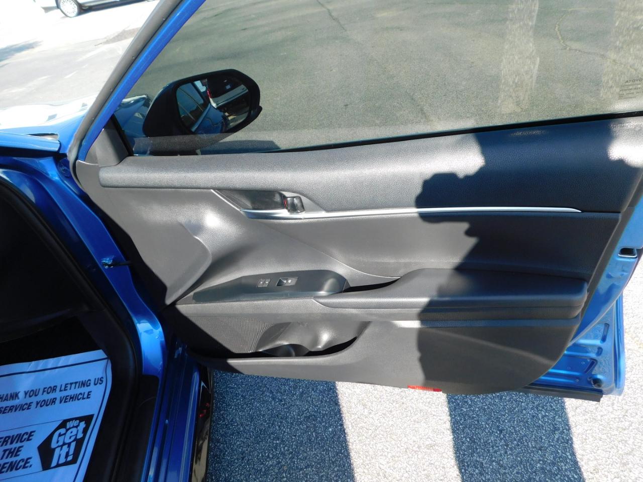 Toyota Camry XLE Auto (Natl) 2019