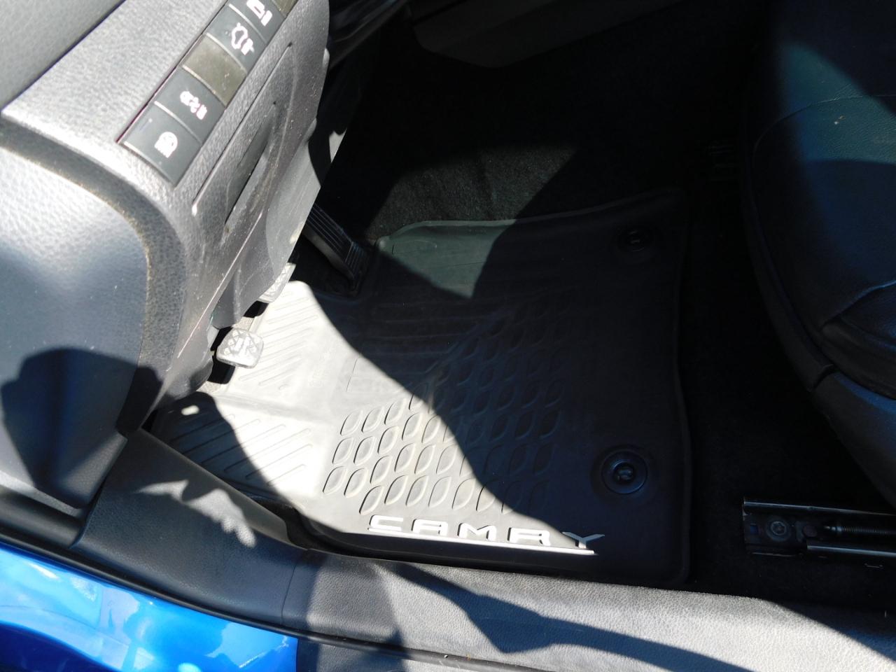 Toyota Camry XLE Auto (Natl) 2019