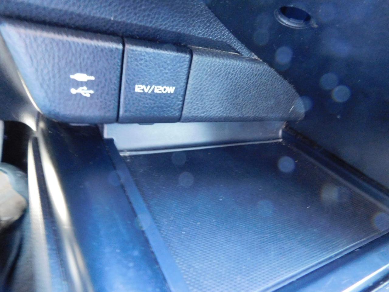 Toyota Camry XLE Auto (Natl) 2019