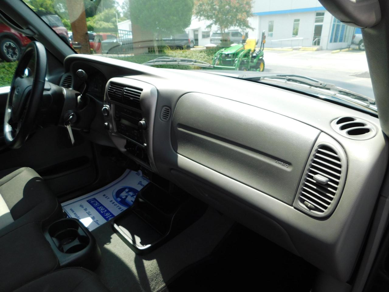 Ford Ranger 4dr Supercab 4.0L XLT 4WD 2004