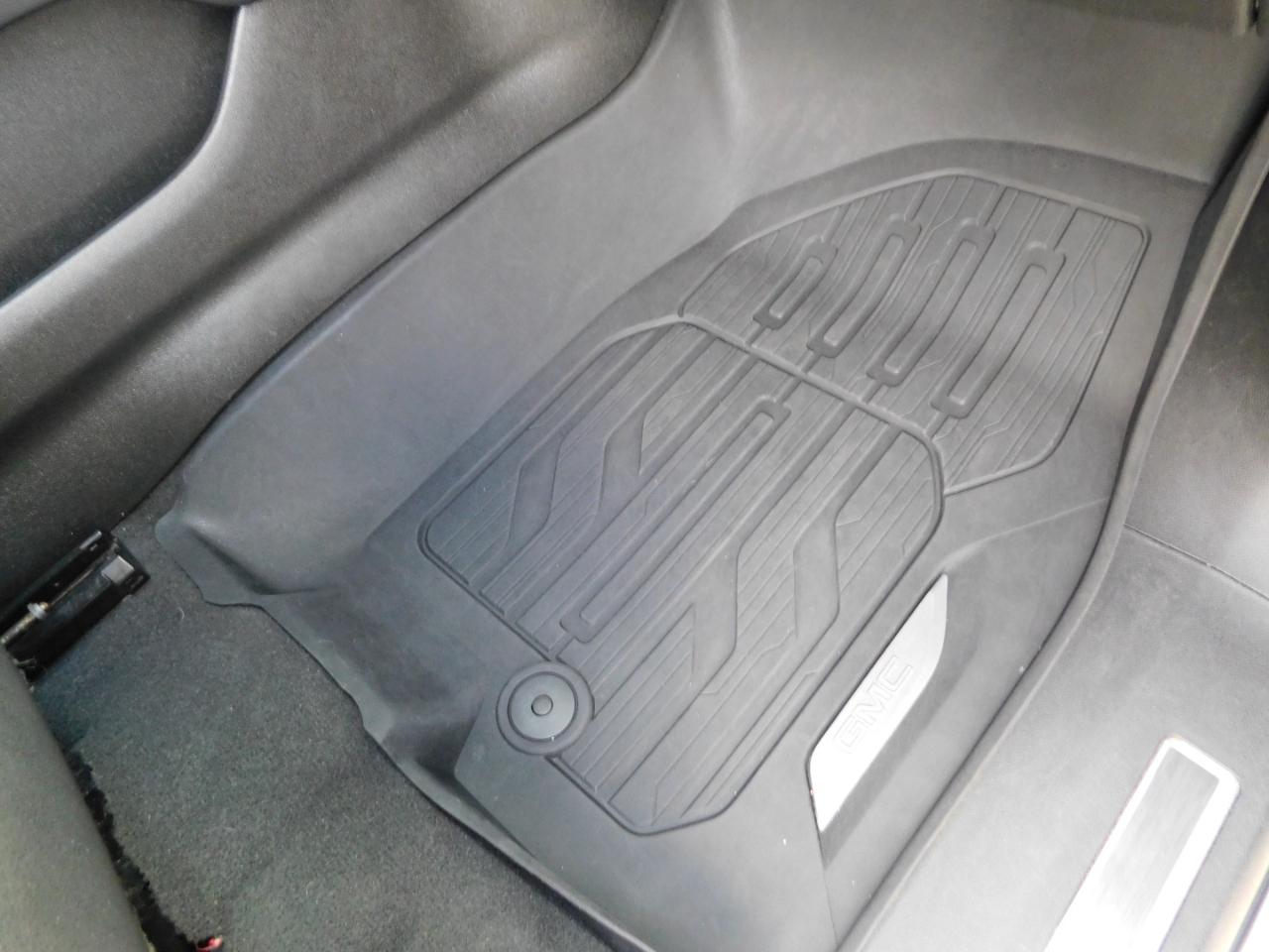 GMC Yukon XL 4WD 4dr AT4 2023