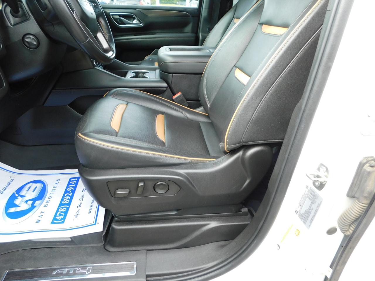 GMC Yukon XL 4WD 4dr AT4 2023