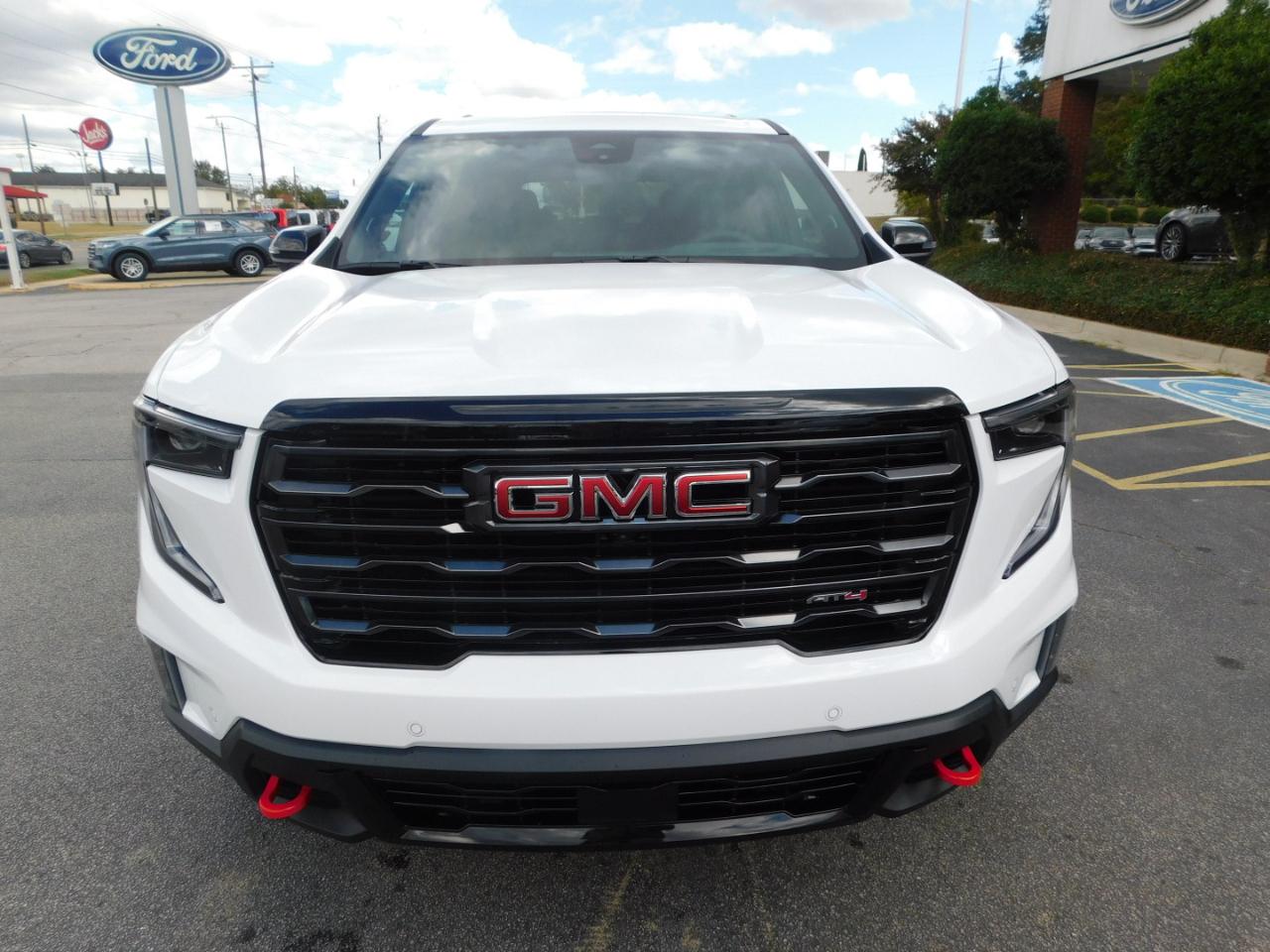 GMC Acadia AWD 4dr AT4 2027