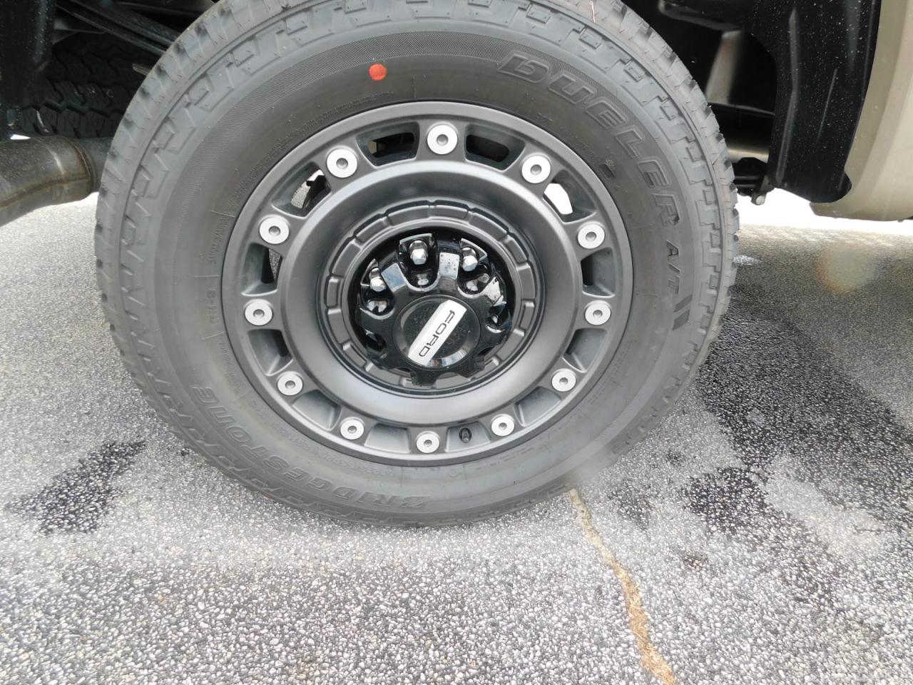 Ford Super Duty F-250 SRW  2027