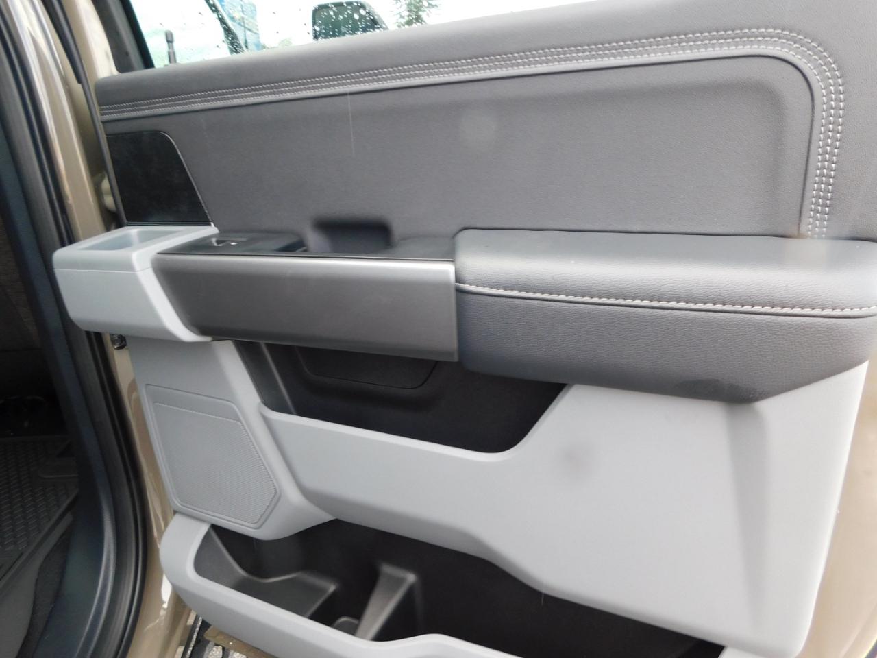 Ford Super Duty F-250 SRW  2027