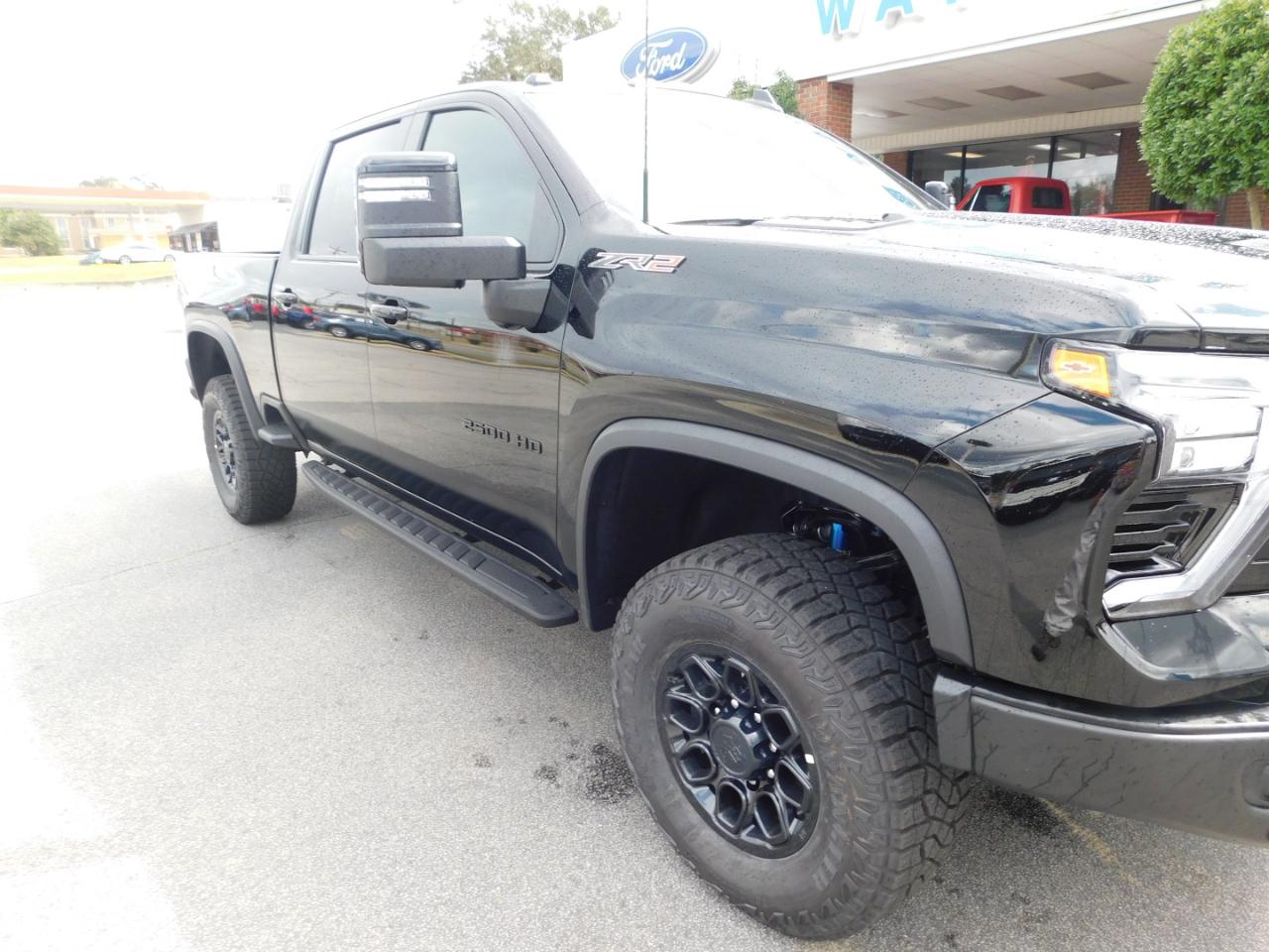 Chevrolet Silverado 2500HD 4WD Crew Cab 159" ZR2 2026