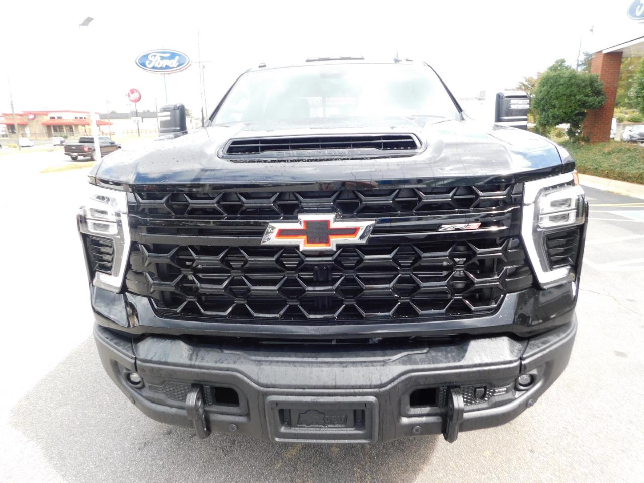 Chevrolet Silverado 2500HD 4WD Crew Cab 159" ZR2 2026