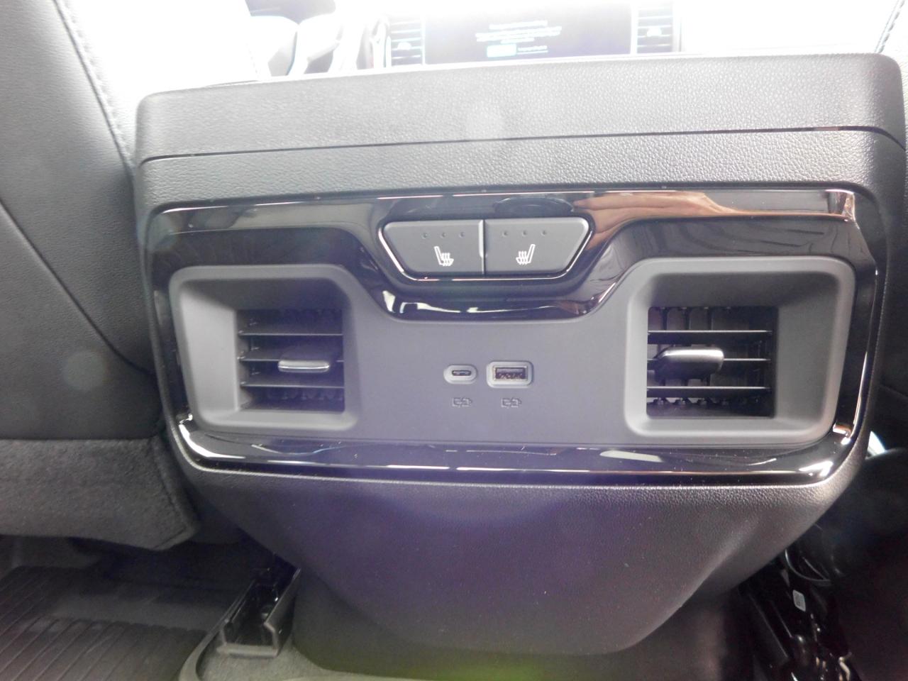 Chevrolet Silverado 2500HD 4WD Crew Cab 159" ZR2 2026