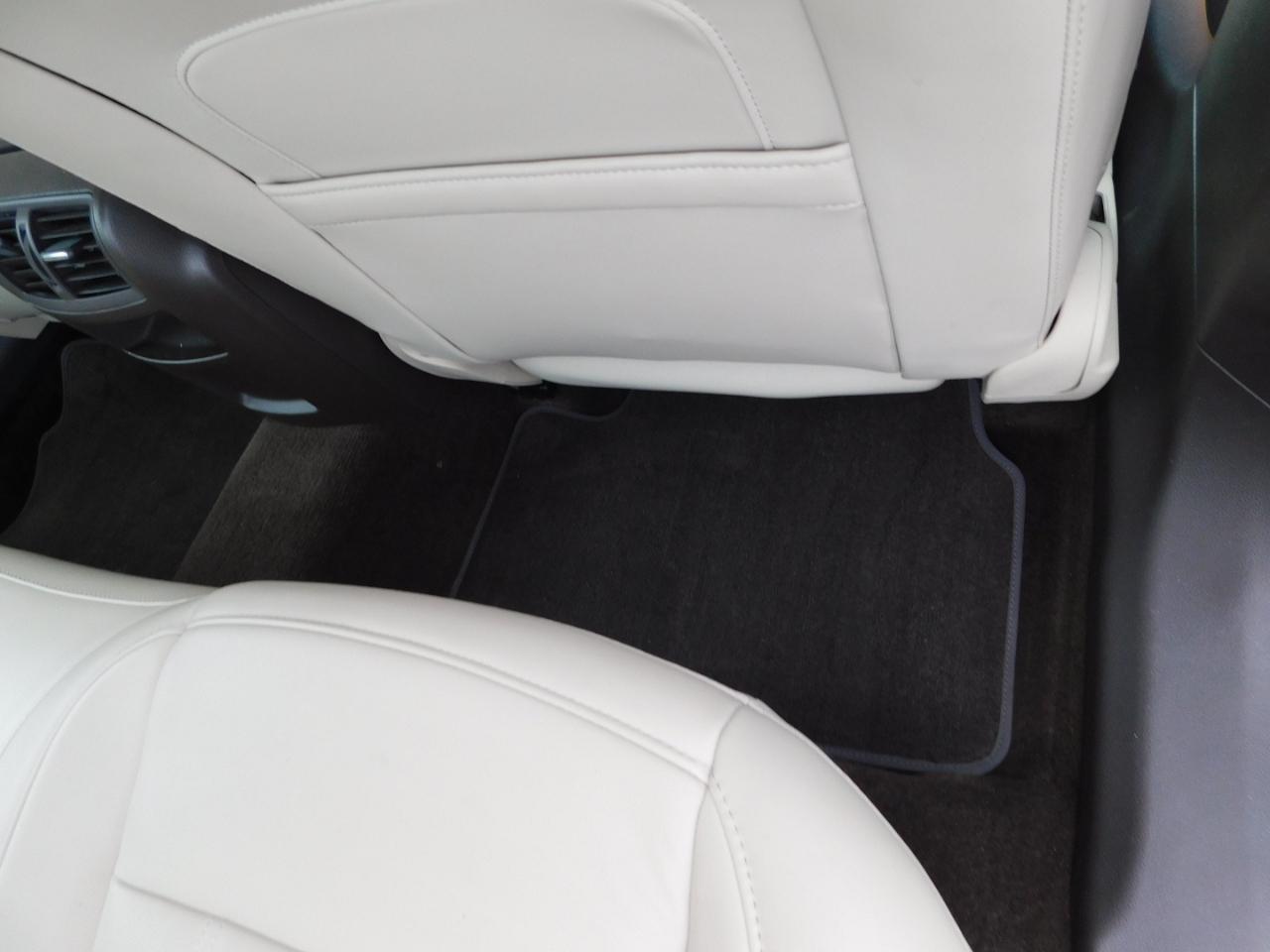 Buick Regal 4dr Sdn Base 2013