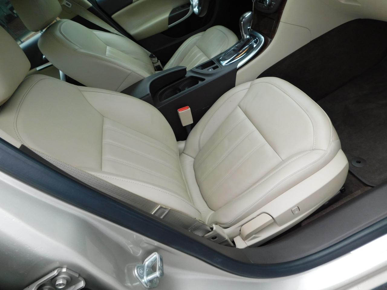Buick Regal 4dr Sdn Base 2013