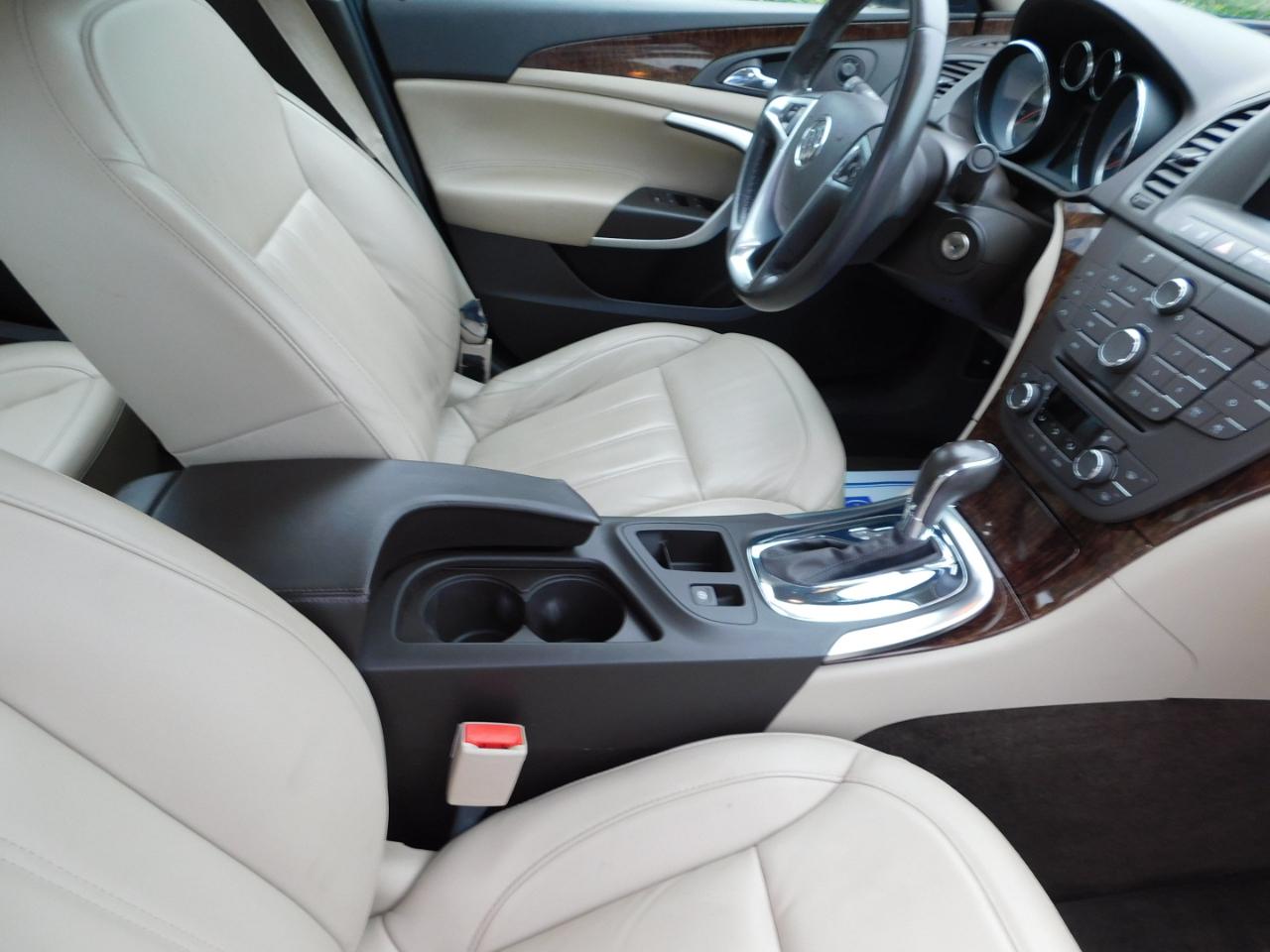 Buick Regal 4dr Sdn Base 2013