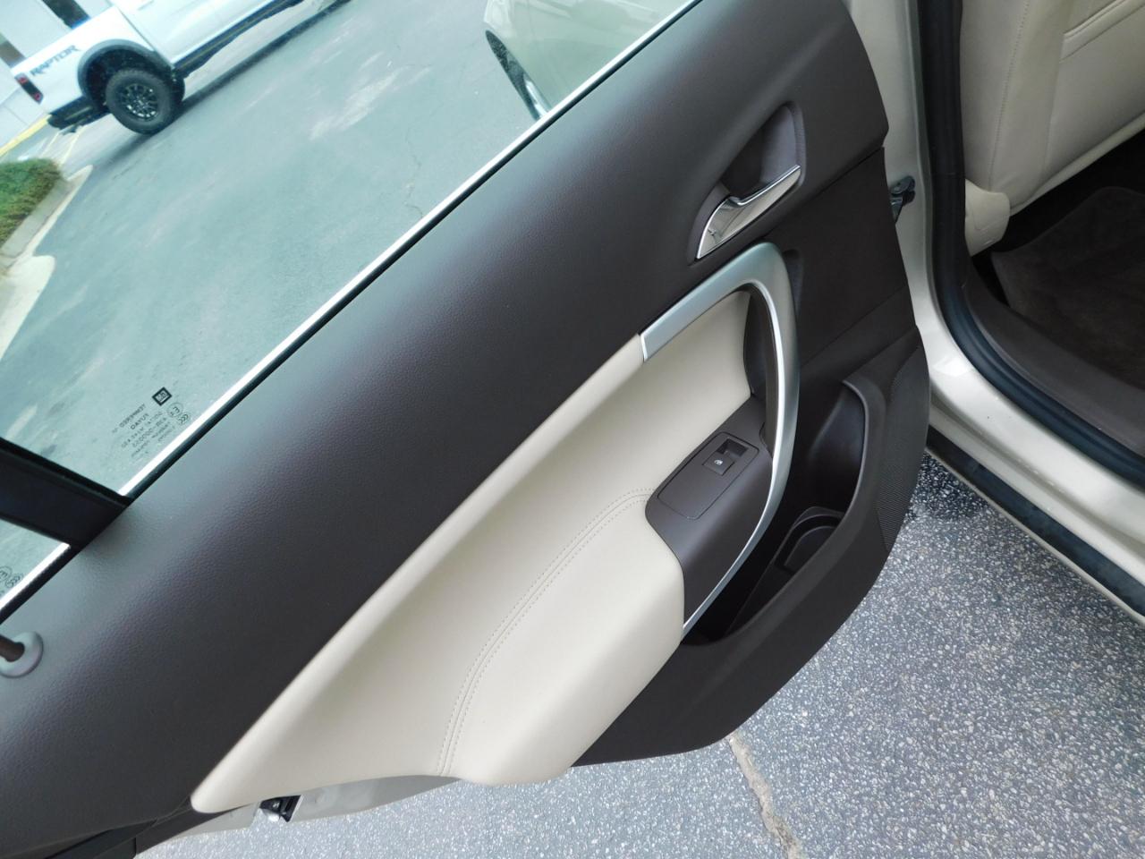 Buick Regal 4dr Sdn Base 2013