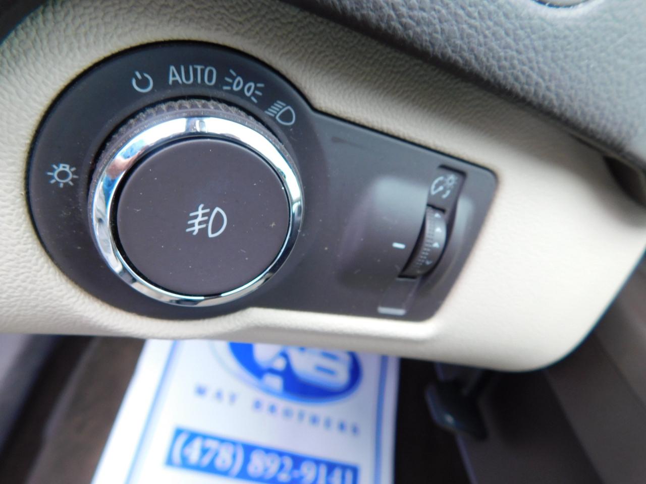 Buick Regal 4dr Sdn Base 2013