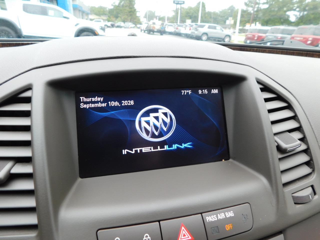 Buick Regal 4dr Sdn Base 2013