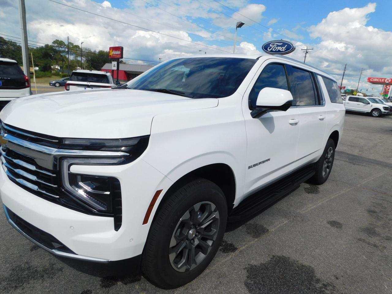 Chevrolet Suburban 2WD 4dr LT 2027