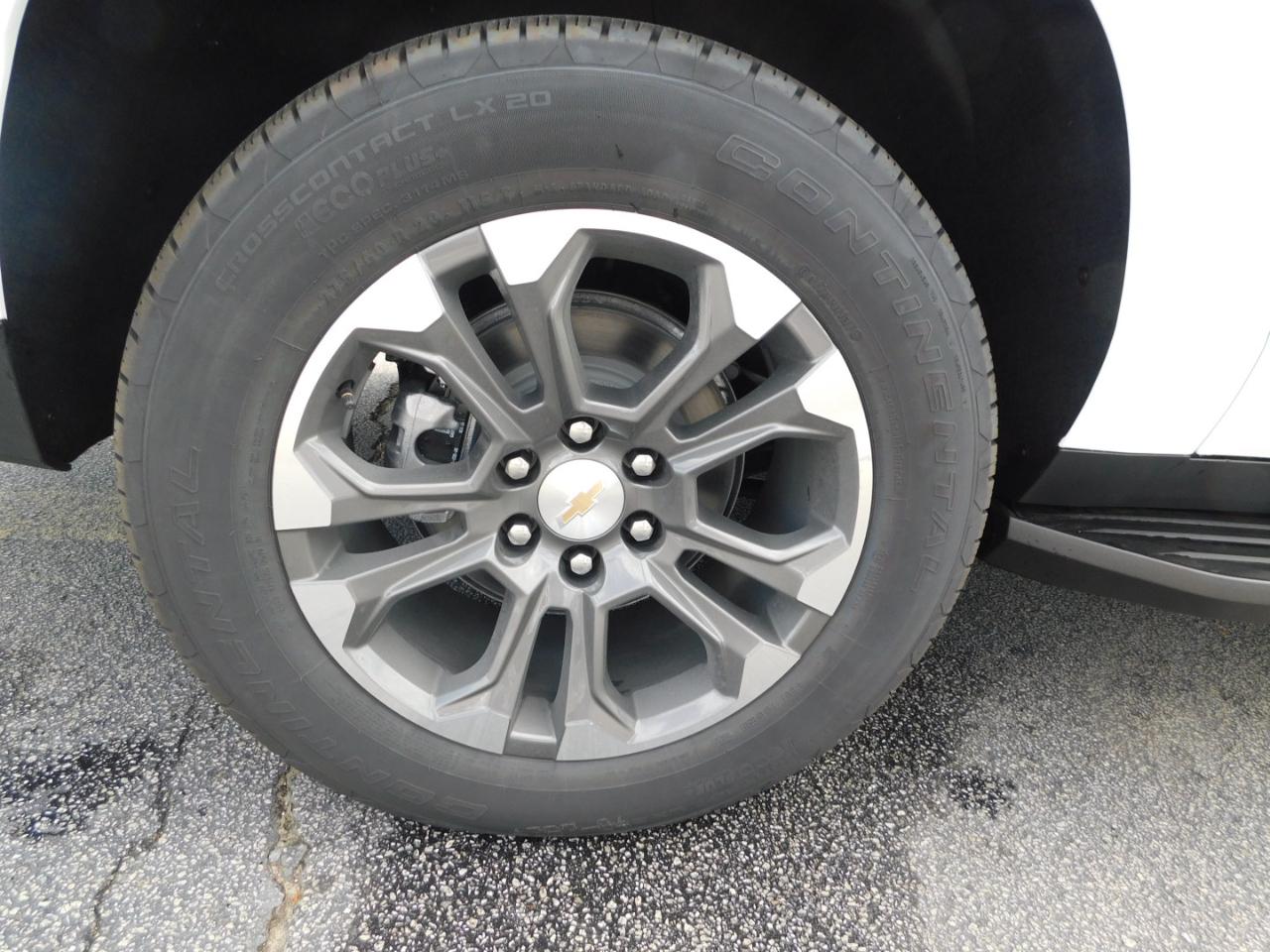 Chevrolet Suburban 2WD 4dr LT 2027