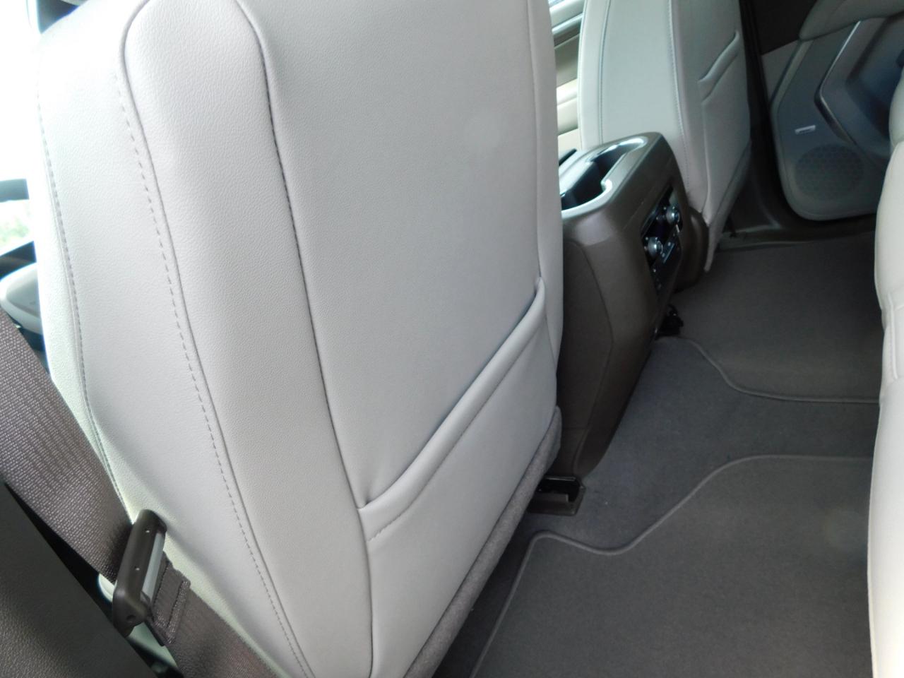 Chevrolet Suburban 2WD 4dr LT 2027