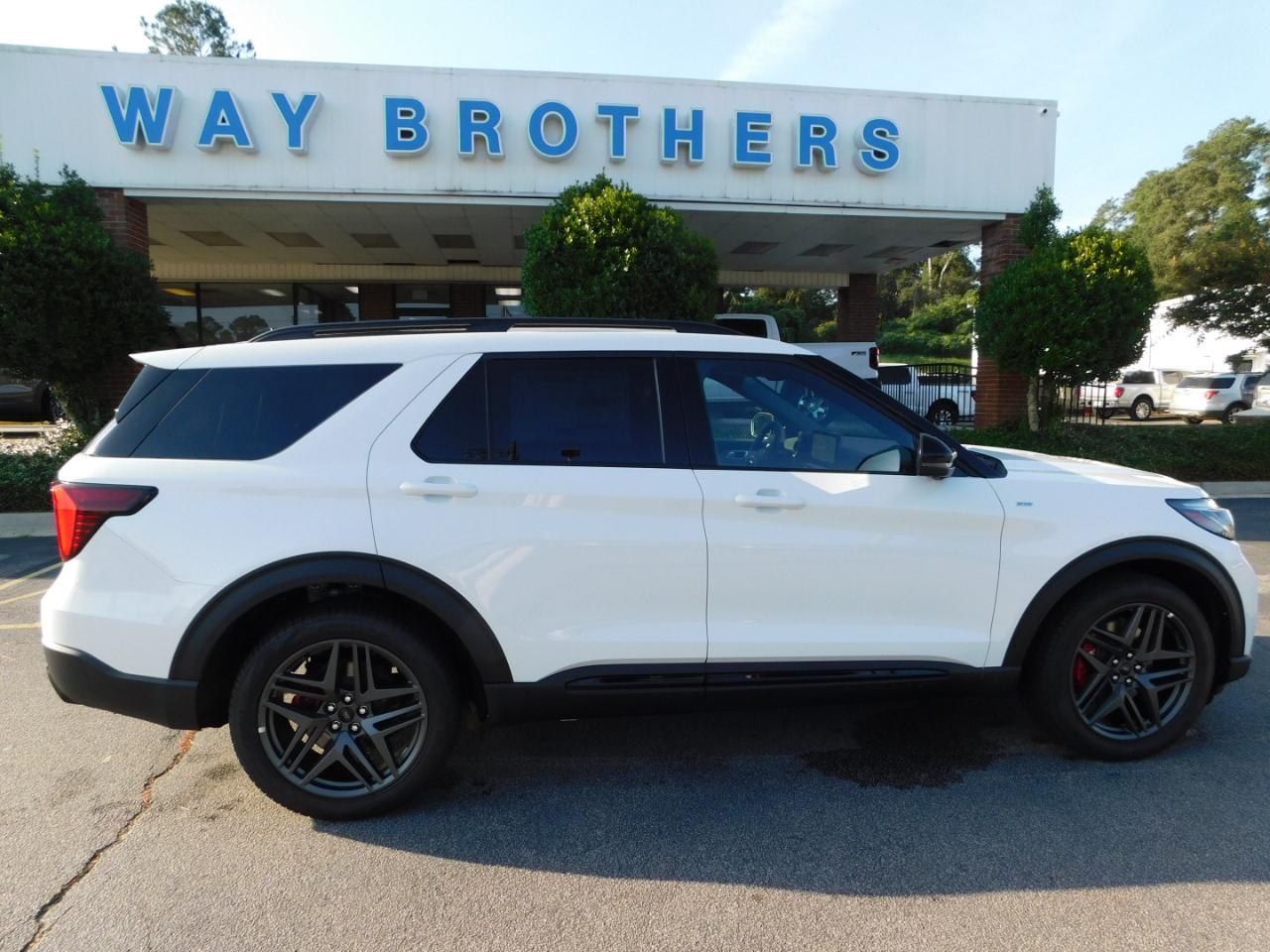 2026 Ford Explorer ST-LINE RWD