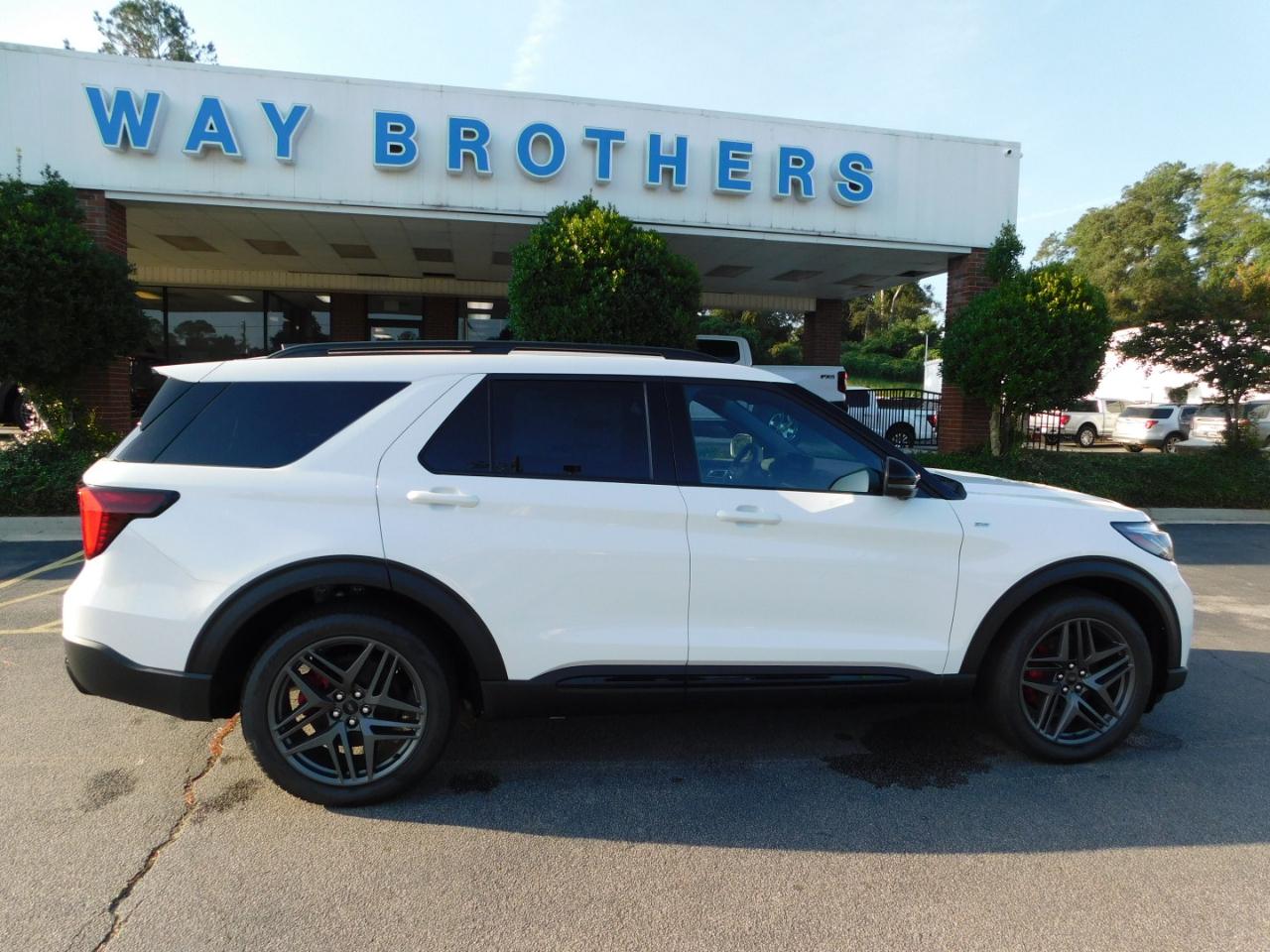 2026 Ford Explorer ST-LINE RWD