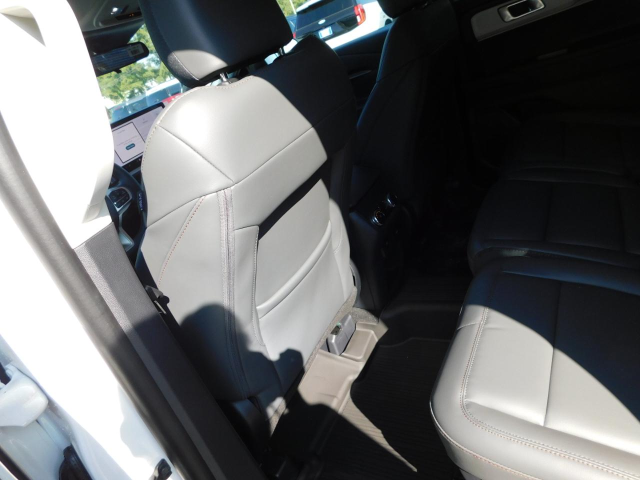 Ford Explorer Active RWD 2026