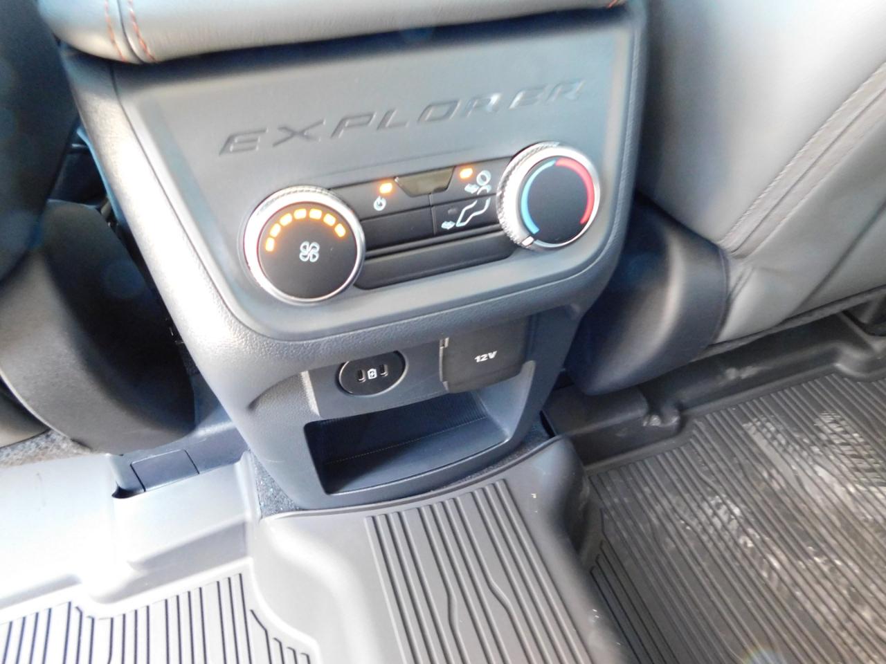 Ford Explorer Active RWD 2026
