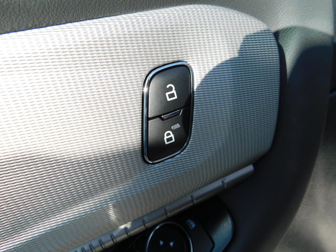 Ford Explorer Active RWD 2026