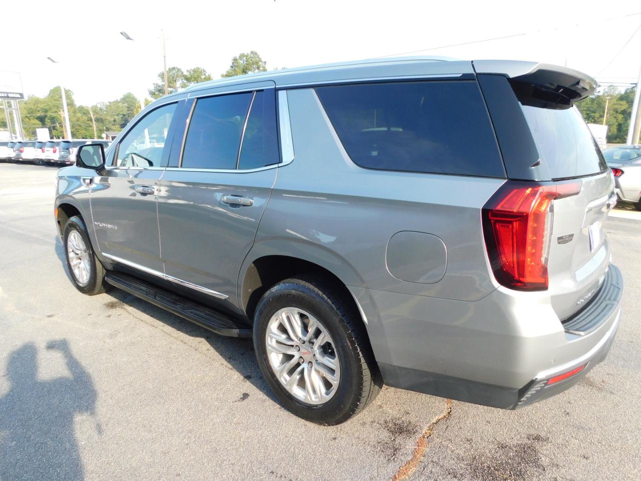 GMC Yukon 2WD 4dr SLT 2023