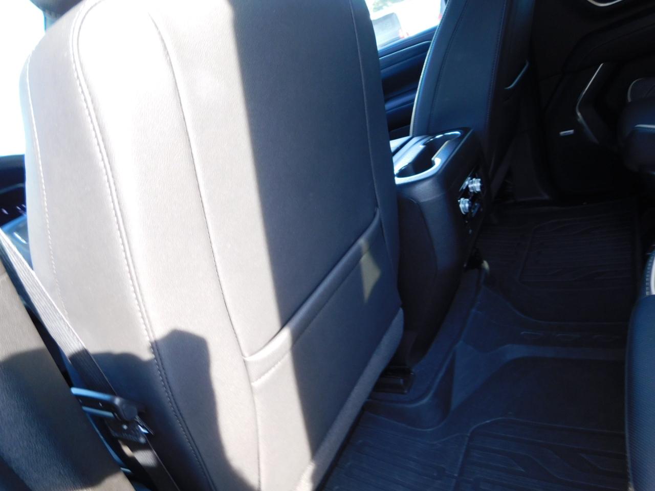 GMC Yukon 2WD 4dr SLT 2023
