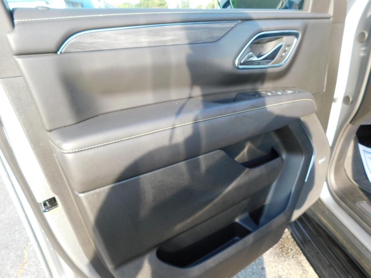 GMC Yukon 2WD 4dr SLT 2023