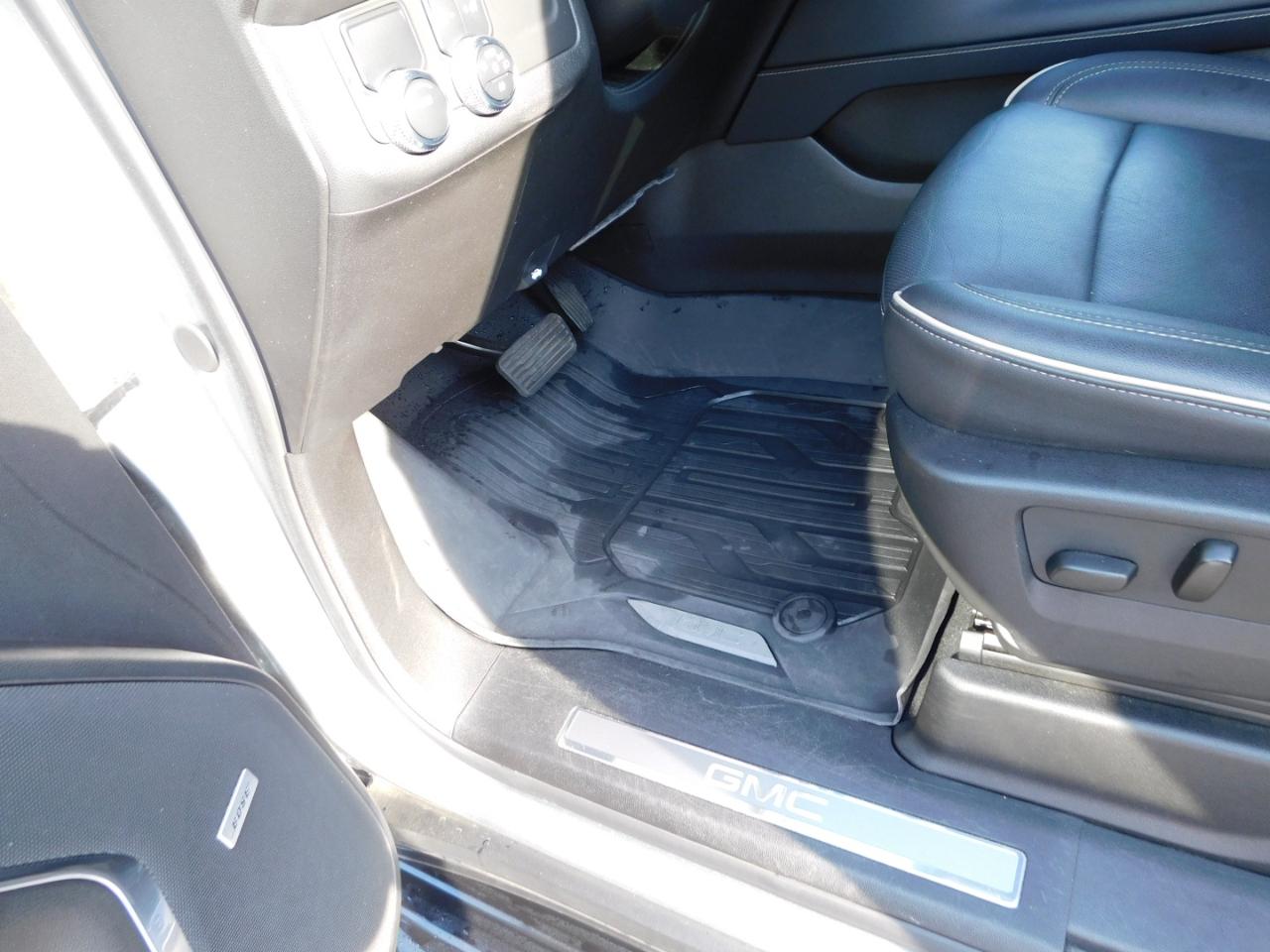 GMC Yukon 2WD 4dr SLT 2023