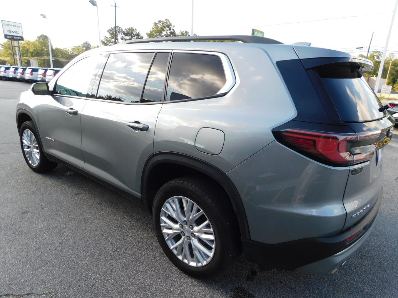 GMC Acadia FWD 4dr Elevation 2026