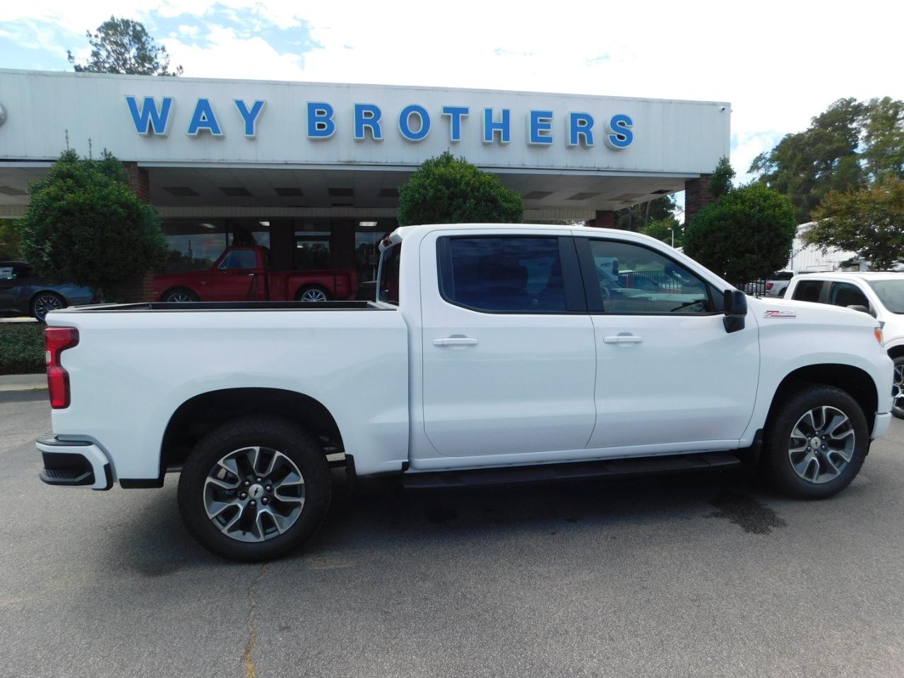 2026 Chevrolet Silverado 1500 4WD CREW CAB 147" RST